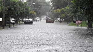 La lluvia trajo complicaciones y generó que se inunde el casino del hotel Sasso