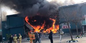Incendio de shopping de Punta del Este: no logran sofocar el fuego