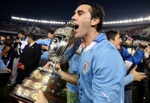 Vélez: Diego Godín se retira del fútbol