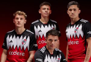 River Plate presentó su nueva camiseta alternativa