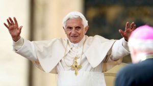 Muerte Benedicto XVI: como será el rito funerario del ex Papa