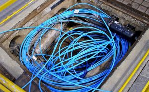 Detienen a tres hombres en Mar del Plata por robar cables de fibra óptica