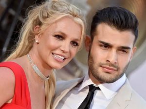 Sam Asghari amenazó a Britney Spears con difundir información “embarazosa” en caso de no renegociar su acuerdo prenupcial