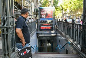 Indagarán al hombre que asesinó a la mujer policía en la estación Retiro del Subte C