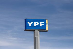 YPF adhirió a la suba de 3,8% en combustibles que encabezó Shell