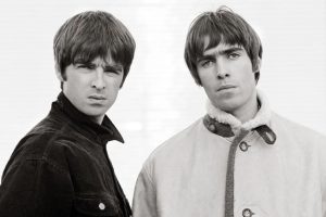 Liam Gallagher contó que recibió un llamado de su hermano proponiendole reunir a Oasis