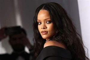 Rihanna vuelve a la música luego de seis años