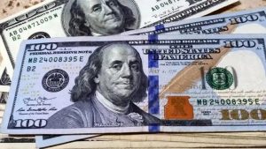 El dólar blue continúa en baja