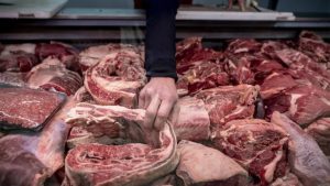 El precio de la carne subió menos que la inflación anual y habría menos oferta en el mercado interno