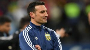 Mundial Qatar 2022: Scaloni no hizo publica la formación y solo la confirmó,a sus jugadores