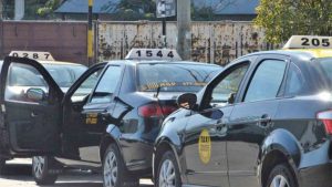 SIMPETAX: “Quieren destruir a los taxis”
