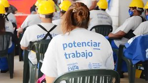 Potenciar Trabajo: nuevos reclamos y cortes por las bajas en el programa