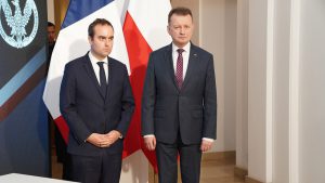 Polonia acuerda con Francia el suministro de dos satélites