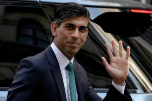 Rishi Sunak enfocará su mandato en solucionar la crisis económica