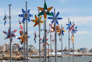 Emiten un alerta amarilla por fuertes vientos en Mar del Plata