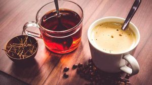 ¿Qué inconvenientes a la salud puede traer beber más de tres tazas de café o té al día?