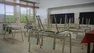 Docentes realizan un nuevo paro y rechazan la quinta hora de clases