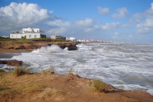 Terror en Mar del Sur: encontraron un cadáver decapitado en la playa