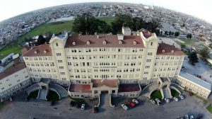 Un joven de 15 años fue baleado en el barrio Nuevo Golf