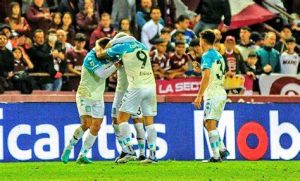 Racing vence a Lanús y en Boca se inquietan