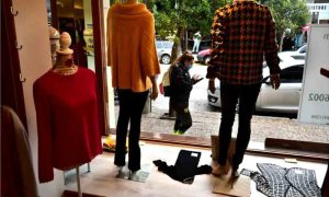 Tras rumores de medidas para frenar los aumentos de ropa, textiles advierten que “sería un error”