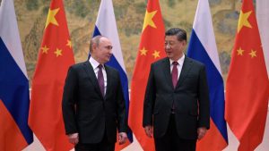 Vladímir Putin y Xi Jinping se comprometen a reforzar sus lazos económicos y militares