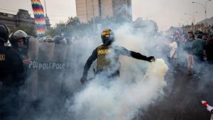 Perú: Decenas de muertos tras las protestas en Lima