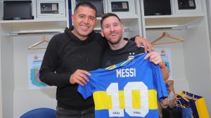 Riquelme anunció su partido despedida con la presencia de Messi