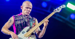 Un día como hoy: Flea, bajista de los Red Hot Chili Peppers celebra 61 años