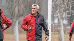 Colón de Santa Fe quedó en zona de descenso directo y despidió a Néstor Gorosito