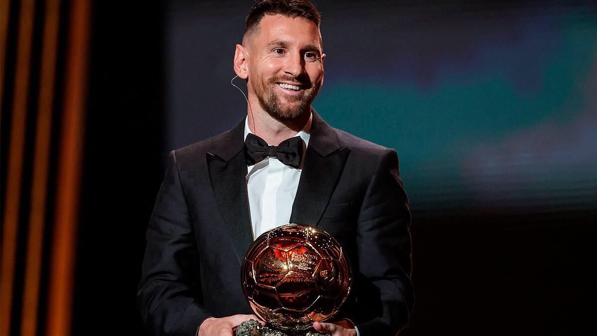 Lionel Messi recibio su octavo Balon de Oro