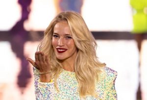 Luisana Lopilato brilló desfilando en la Semana de la Moda de Paris