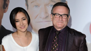 La hija de Robin Williams se opone al uso de la IA para recrear la voz de su padre
