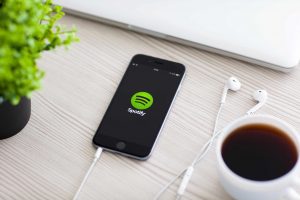 Spotify recibe el 2024 con el objetivo de llevar los audiolibros al mundo entero