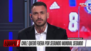 Mauricio Pinilla desata la polémica al cuestionar los premios a Messi y al Dibu Martínez