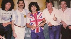 Freddie Mercury y un crossover con D10S, a más de 40 años de Queen en Argentina