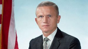 Falleció Frank Borman, el primer astronauta que orbitó la Luna