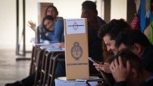 Balotaje 2023: ¿qué pasa con los votos luego de que ingresen a las urnas?