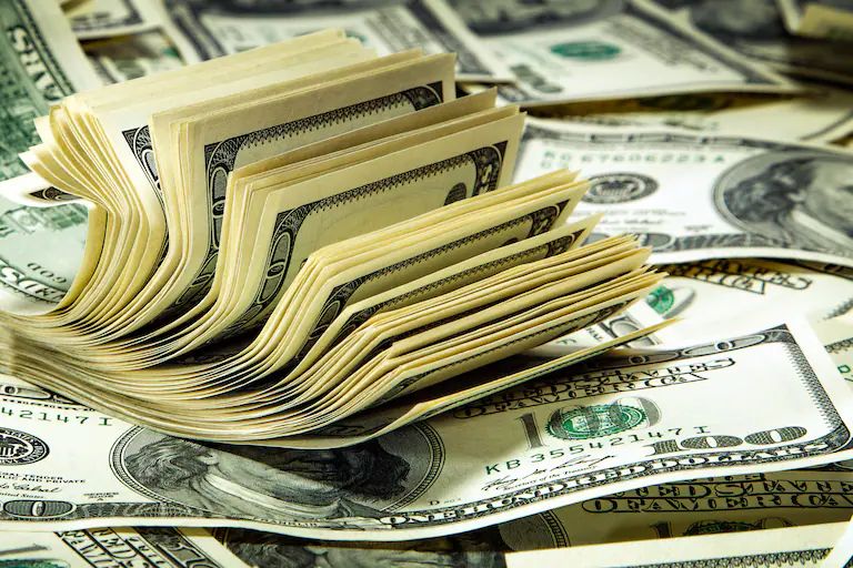 dolares