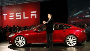 Tesla lanzará un vehículo eléctrico que podrá llamar a emergencias automáticamente en caso de sufrir un accidente