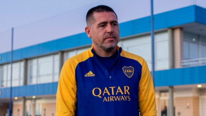 Juan Román Riquelme persigue a un jugador de San Lorenzo para reforzar a Boca