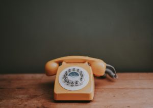 El declive del teléfono fijo: transformación tecnológica en los hogares