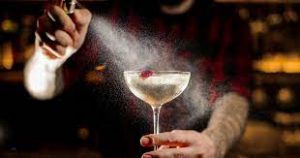 Día Nacional del Bartender: 5 sencillas recetas de expertos para celebrarlo en casa