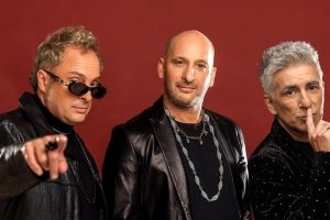 LOS TIPITOS: 20 años del álbum “Armando Camaleón”