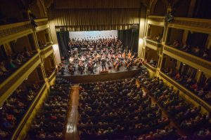 Se vienen dos noches de tango y música clásica en el Teatro Colón