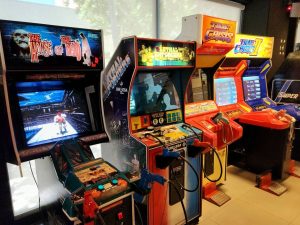 El regreso triunfal de los videojuegos clásicos en la cultura pop