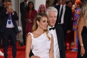 Richard Gere vende su casa en Connecticut por una millonaria cifra y se muda a España