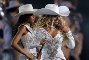 Beyoncé deslumbró en el debut de la NFL en Netflix: Un show único