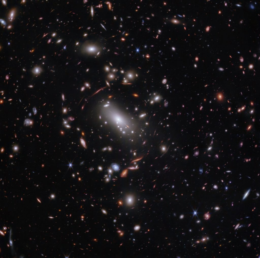¡Descubrimiento!: El telescopio James Webb capta la formación de una ...