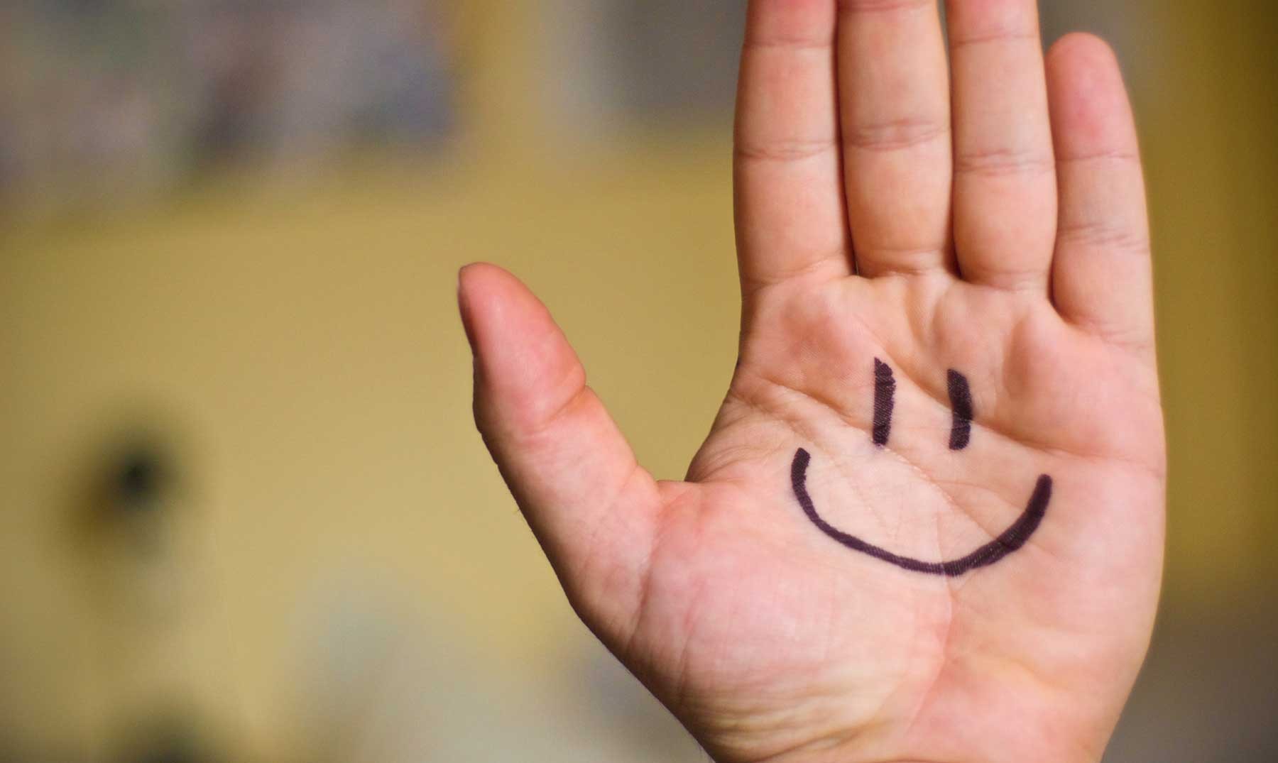 Los beneficios de las afirmaciones positivas 2 10-estudios-sobre-la-felicidad.jpeg